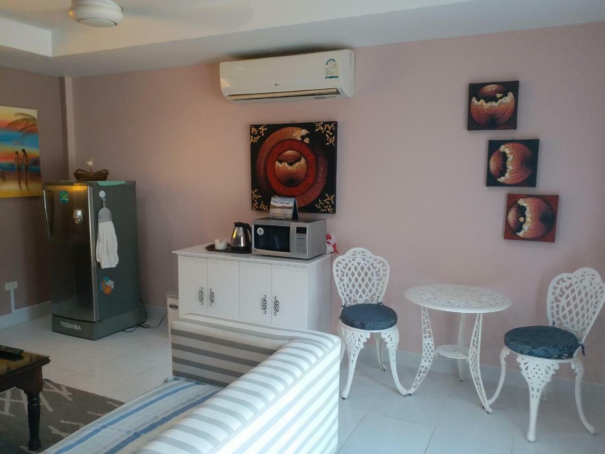 Residence Chez Nous Phuket Rawai ภายนอก รูปภาพ
